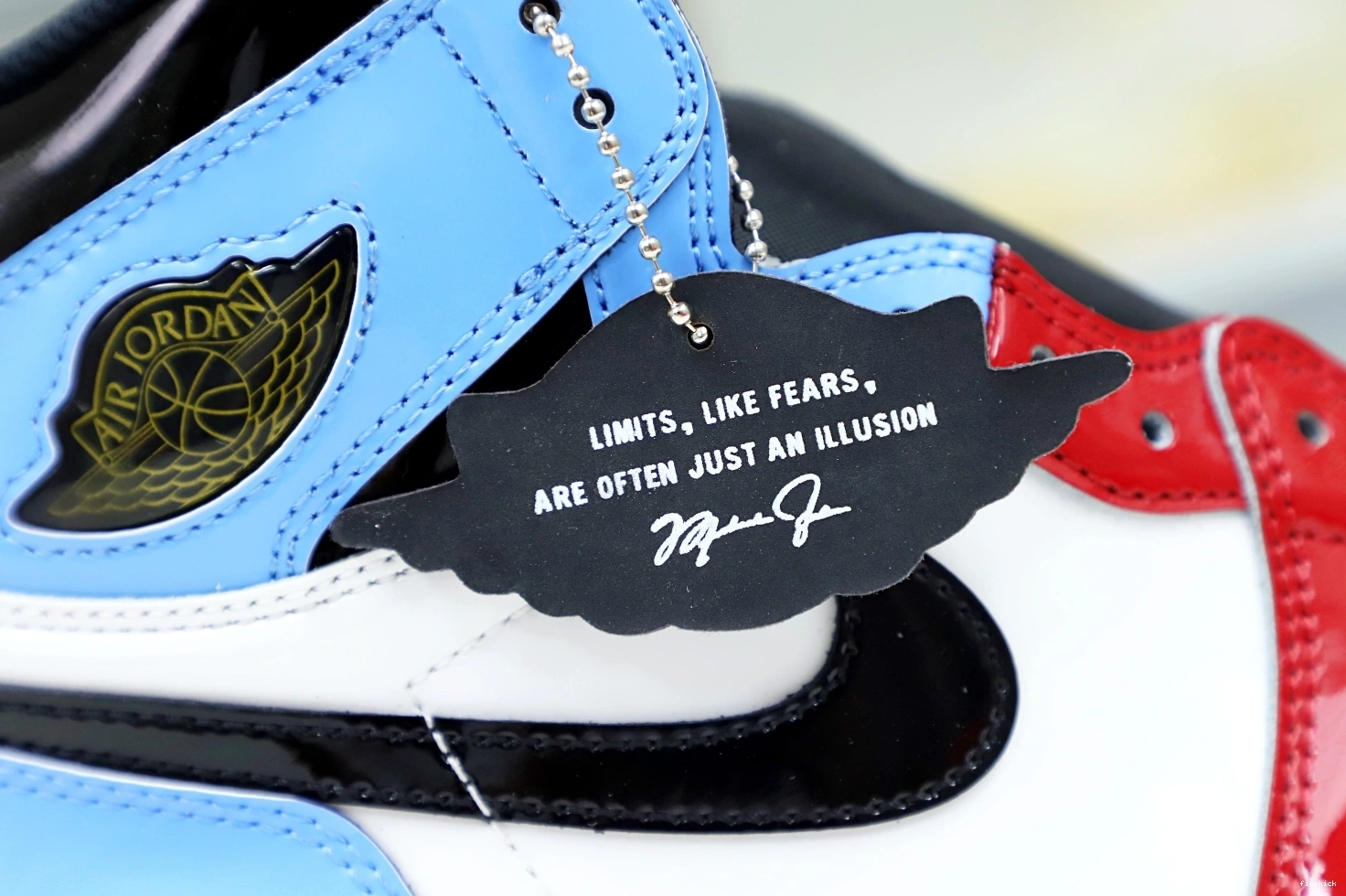 HIGH 'FEARLESS' OG RETRO AIR 1 JORDAN 0728